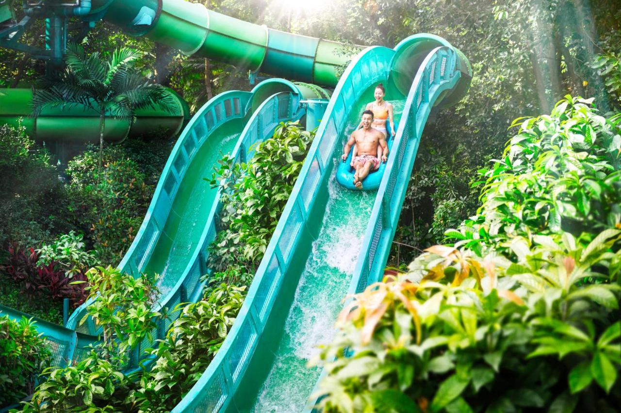 Resorts World Sentosa - Hotel Singapura Exterior foto The Jungle Falls