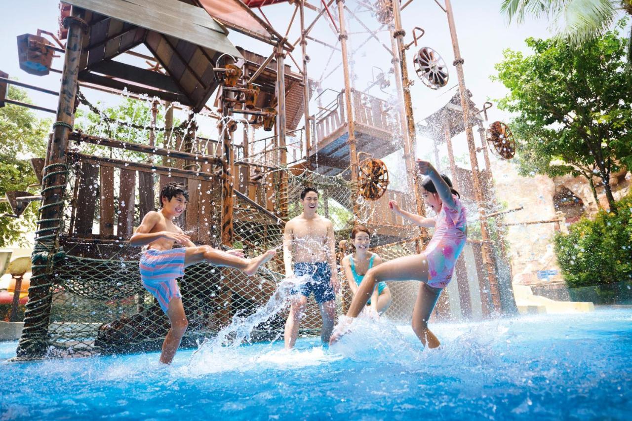 Resorts World Sentosa - Hotel Singapura Exterior foto Adventure Cove Waterpark